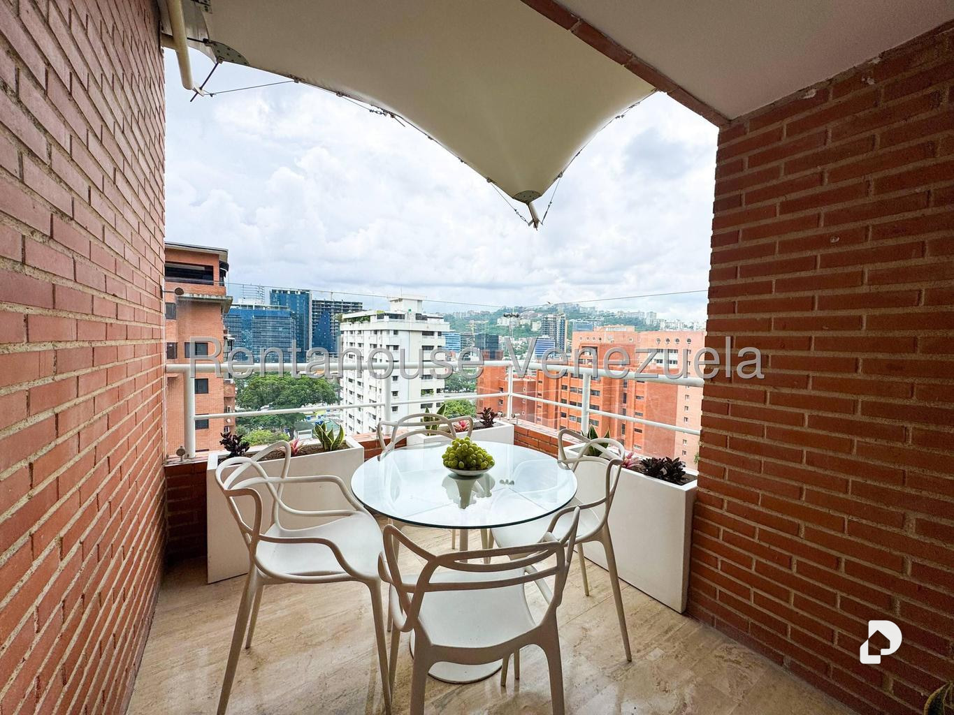 Apartamento en El Rosal, Caracas – 11
