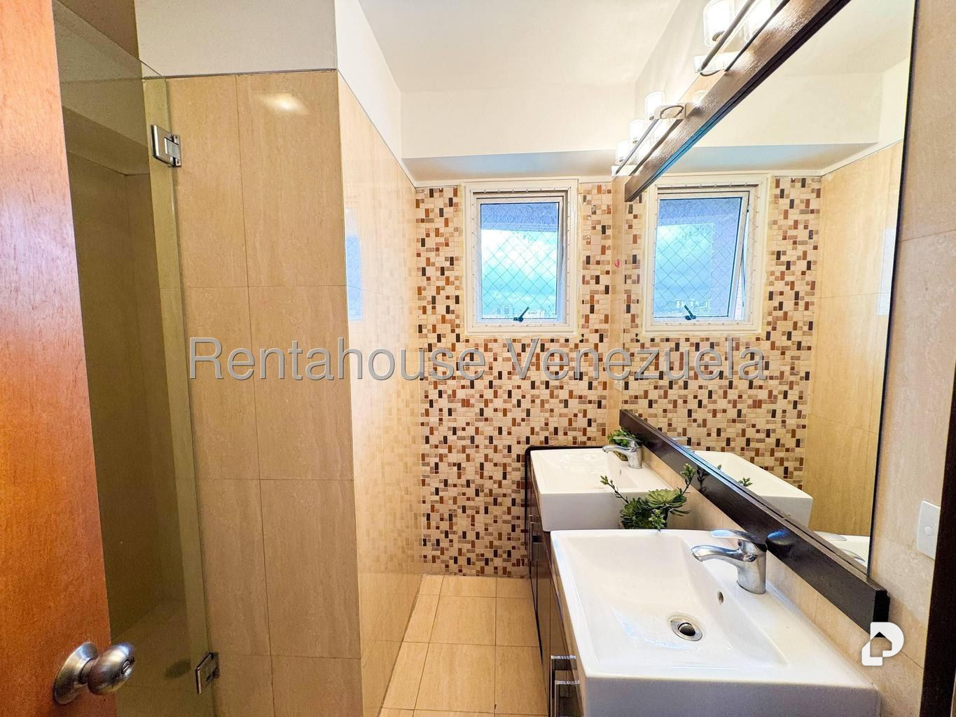 Apartamento en El Rosal, Caracas – 26