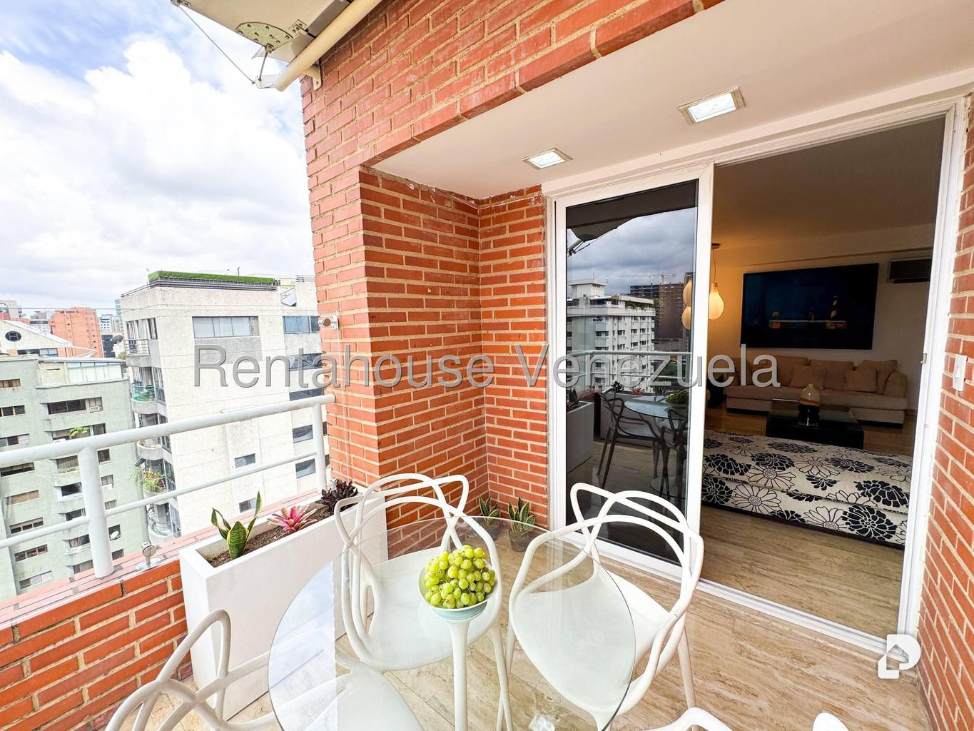 Apartamento en El Rosal, Caracas – 16