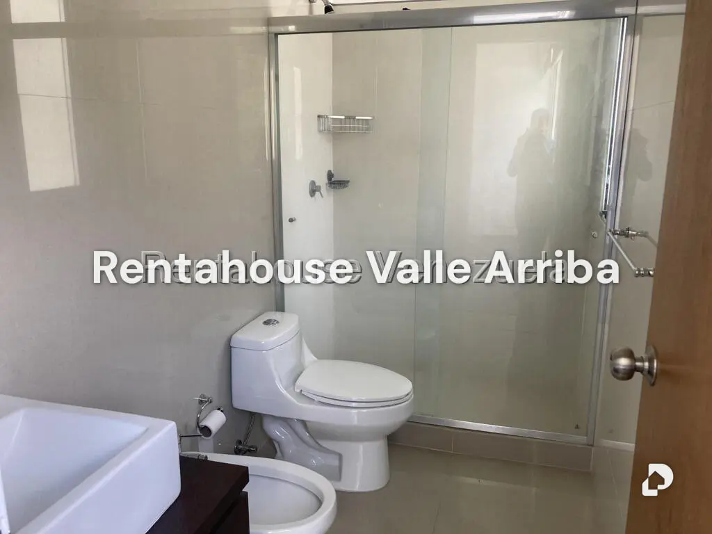 Apartamento en Solar del Hatillo, Caracas – 11