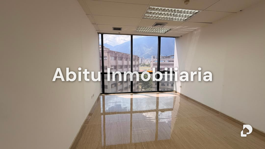Oficina en Chuao, Caracas – 2