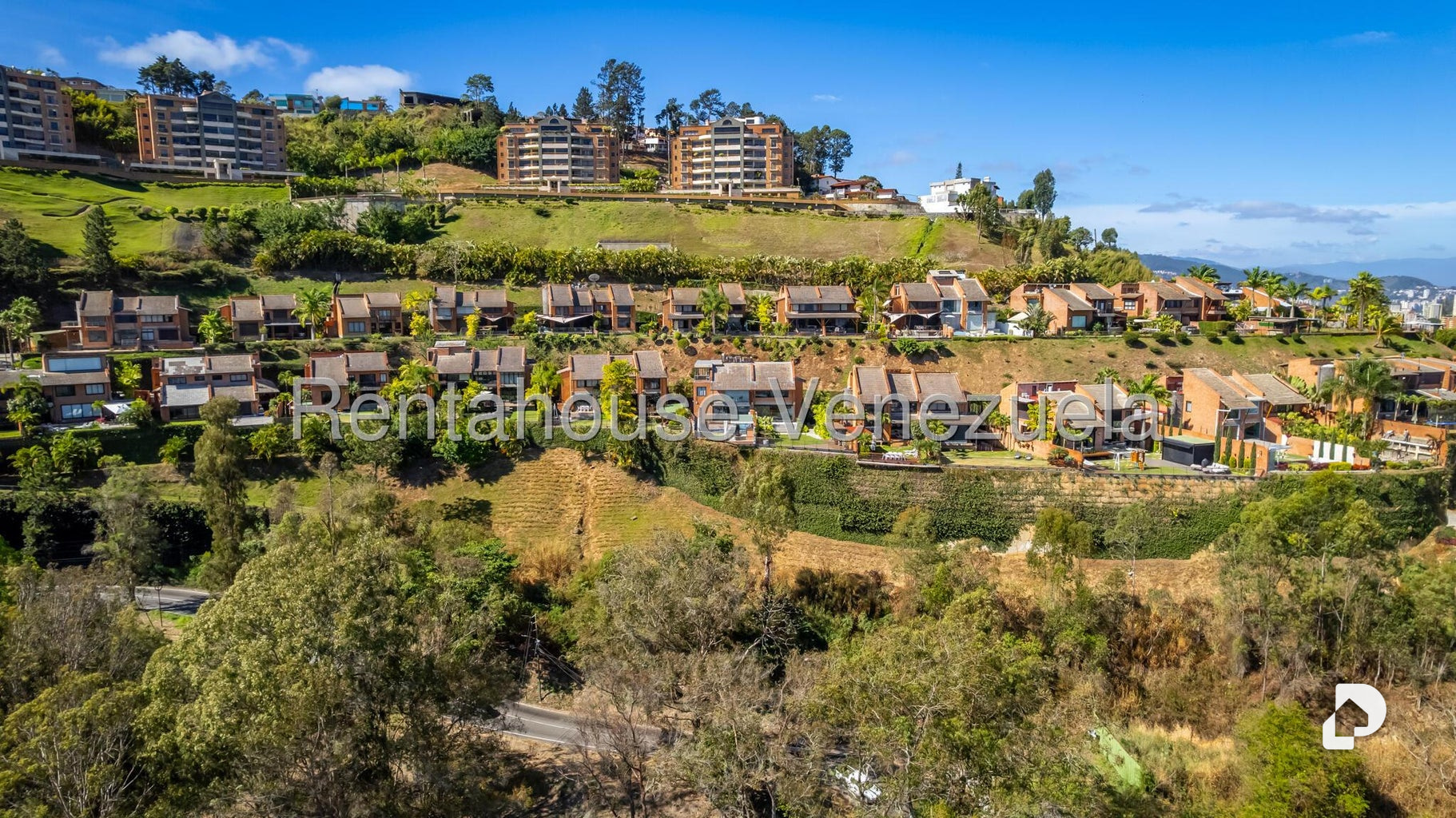 Casa en Alto Hatillo, Caracas – 29