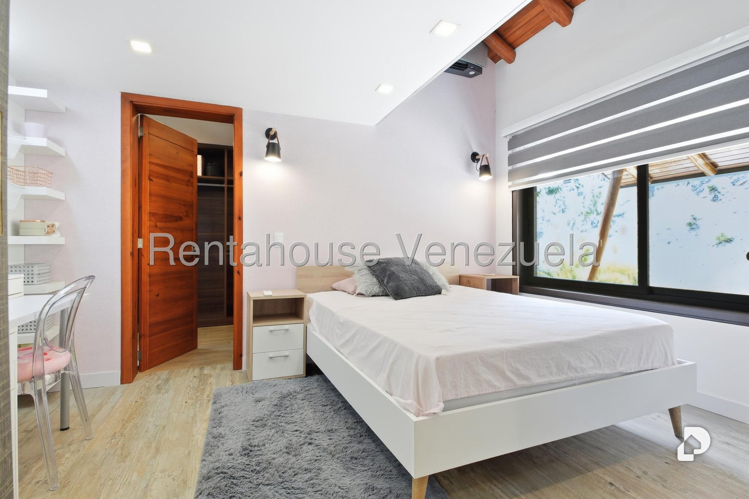 Casa en Alto Hatillo, Caracas – 23