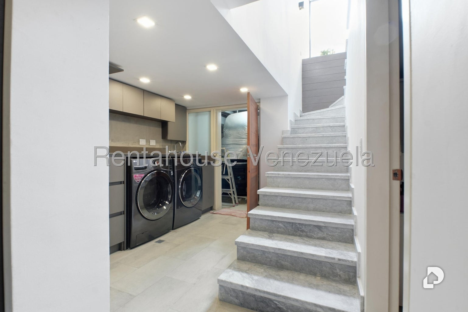 Casa en Alto Hatillo, Caracas – 8