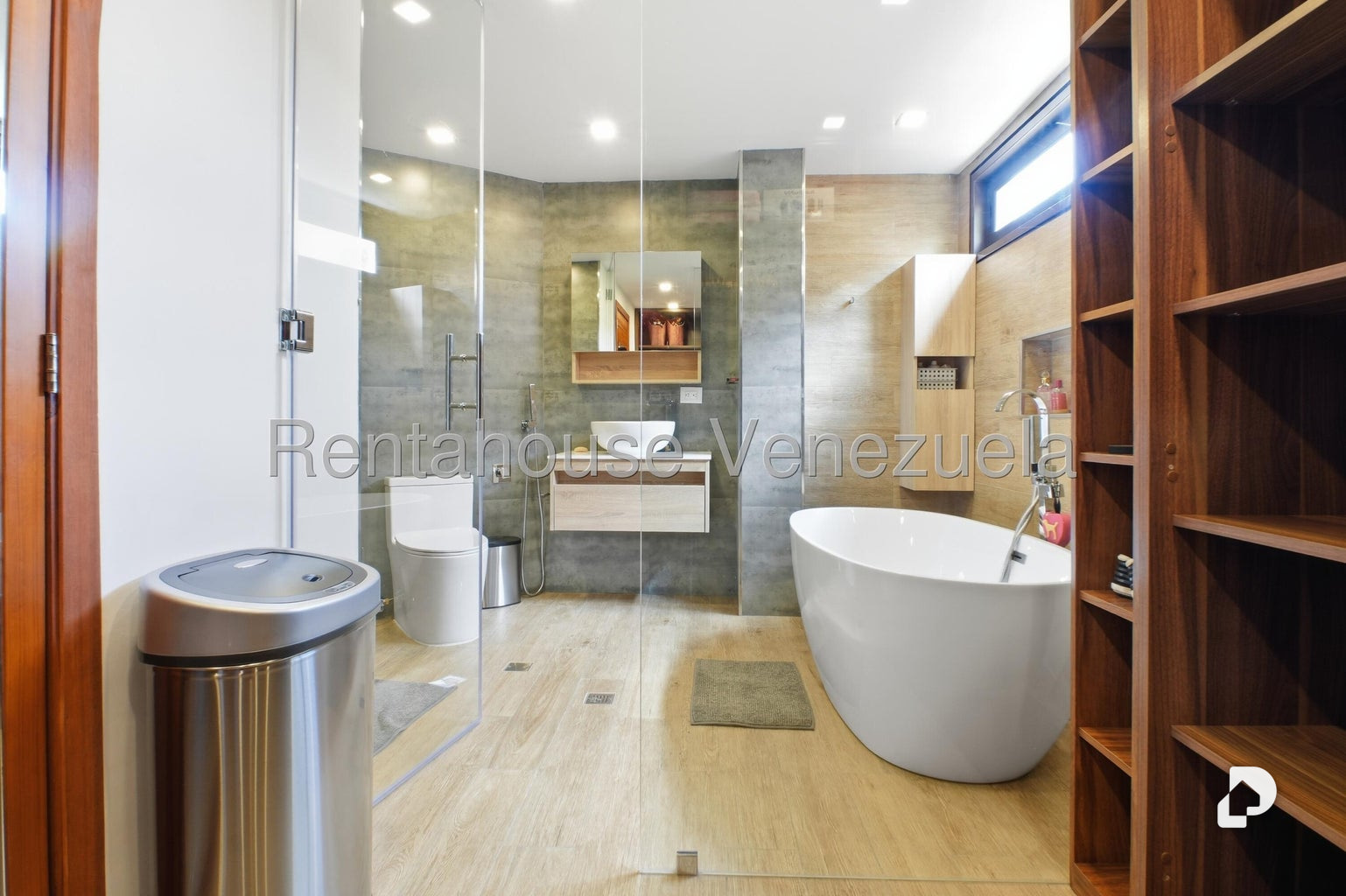 Casa en Alto Hatillo, Caracas – 25