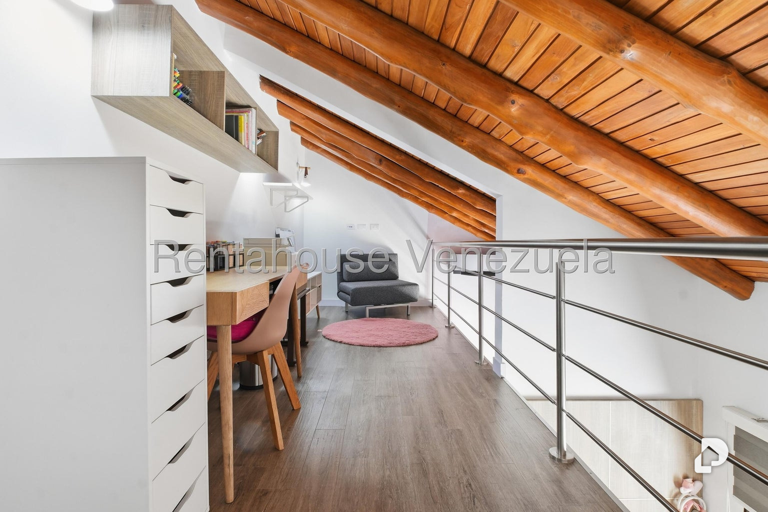 Casa en Alto Hatillo, Caracas – 19