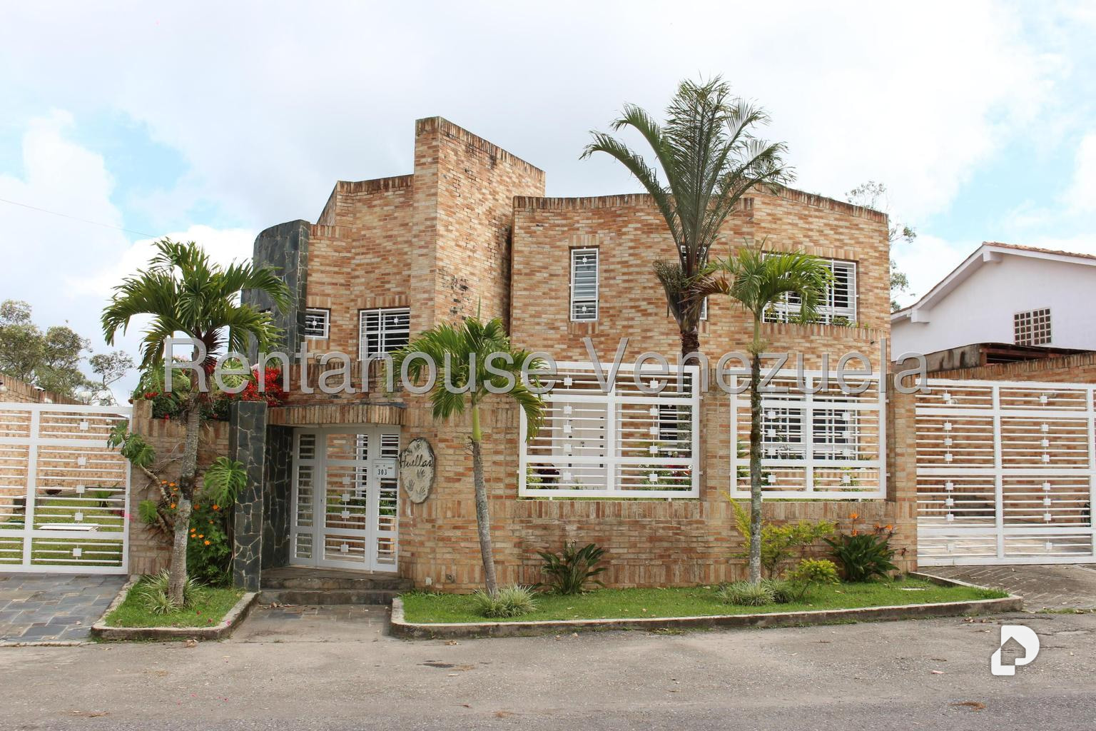 Casa en Club de Campo, San Antonio de Los Altos – 1