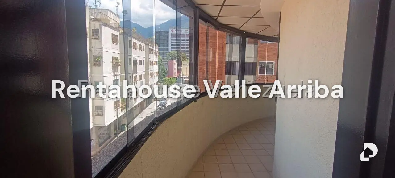 Edificio en Chacao, Caracas – 15