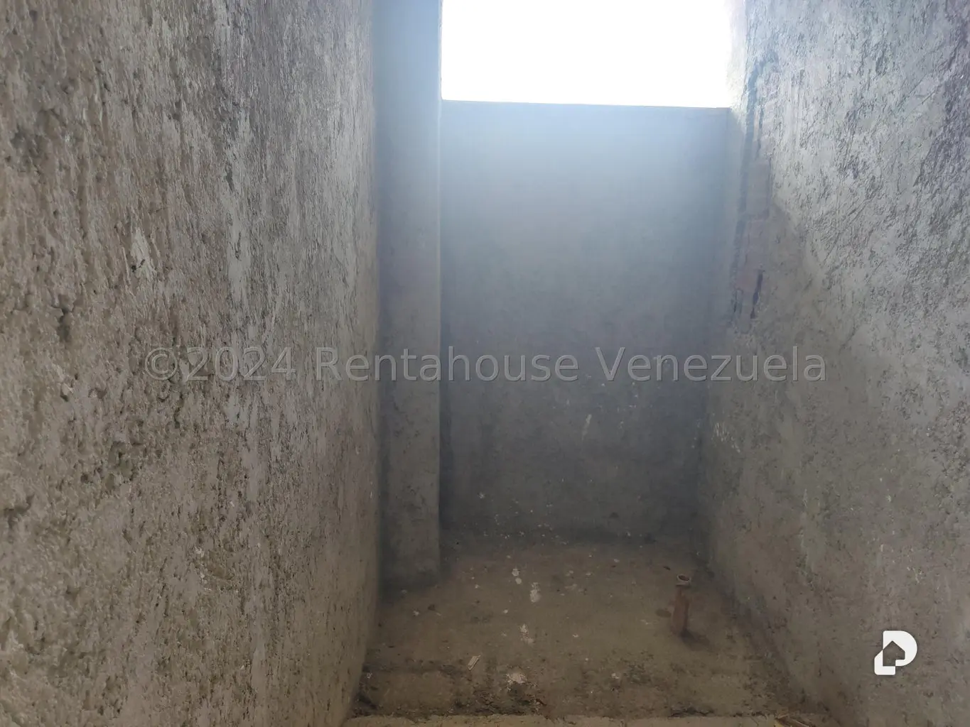 Casa en Prados del Este, Caracas – 27