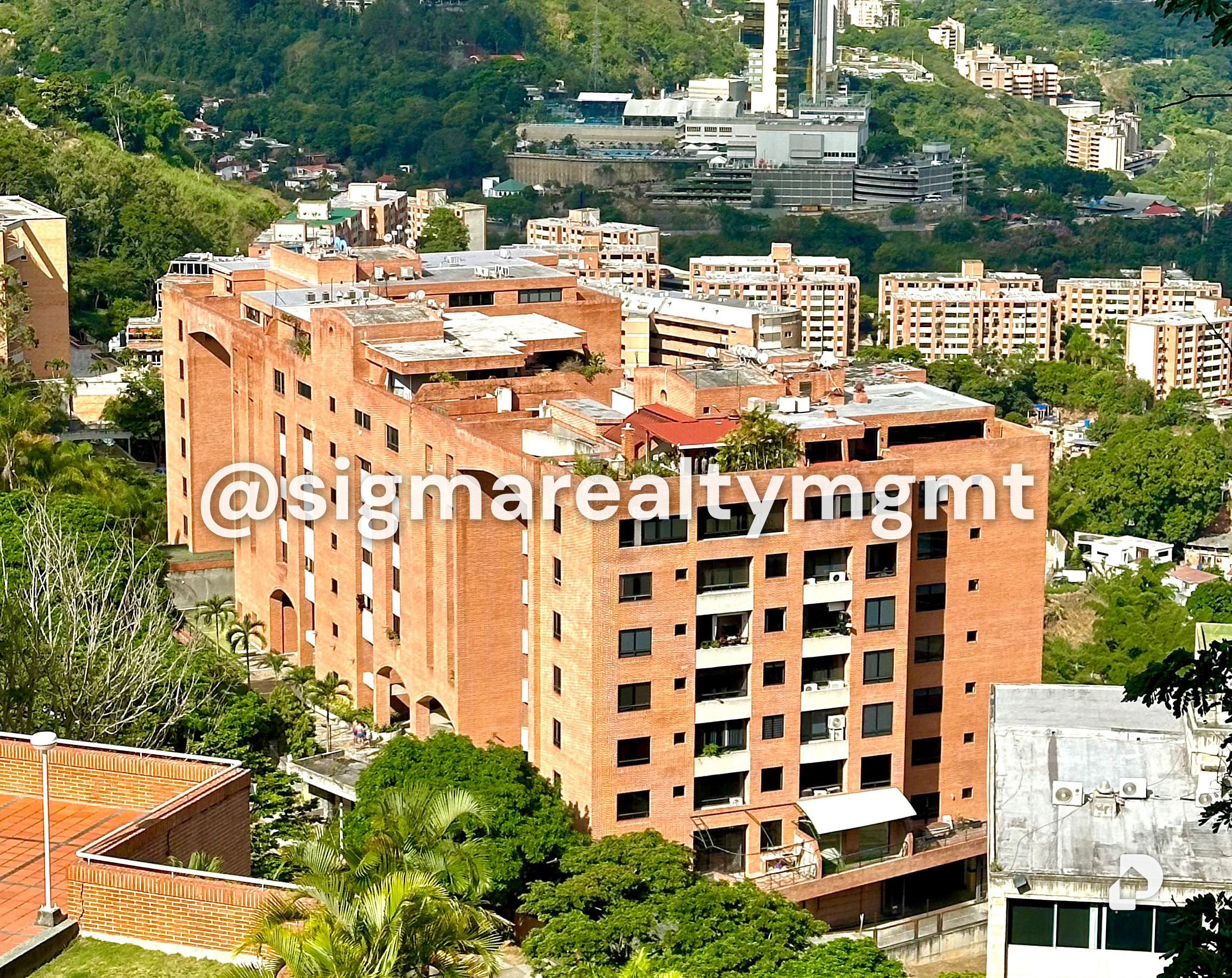 Apartamento en Lomas del Sol, Caracas – 1