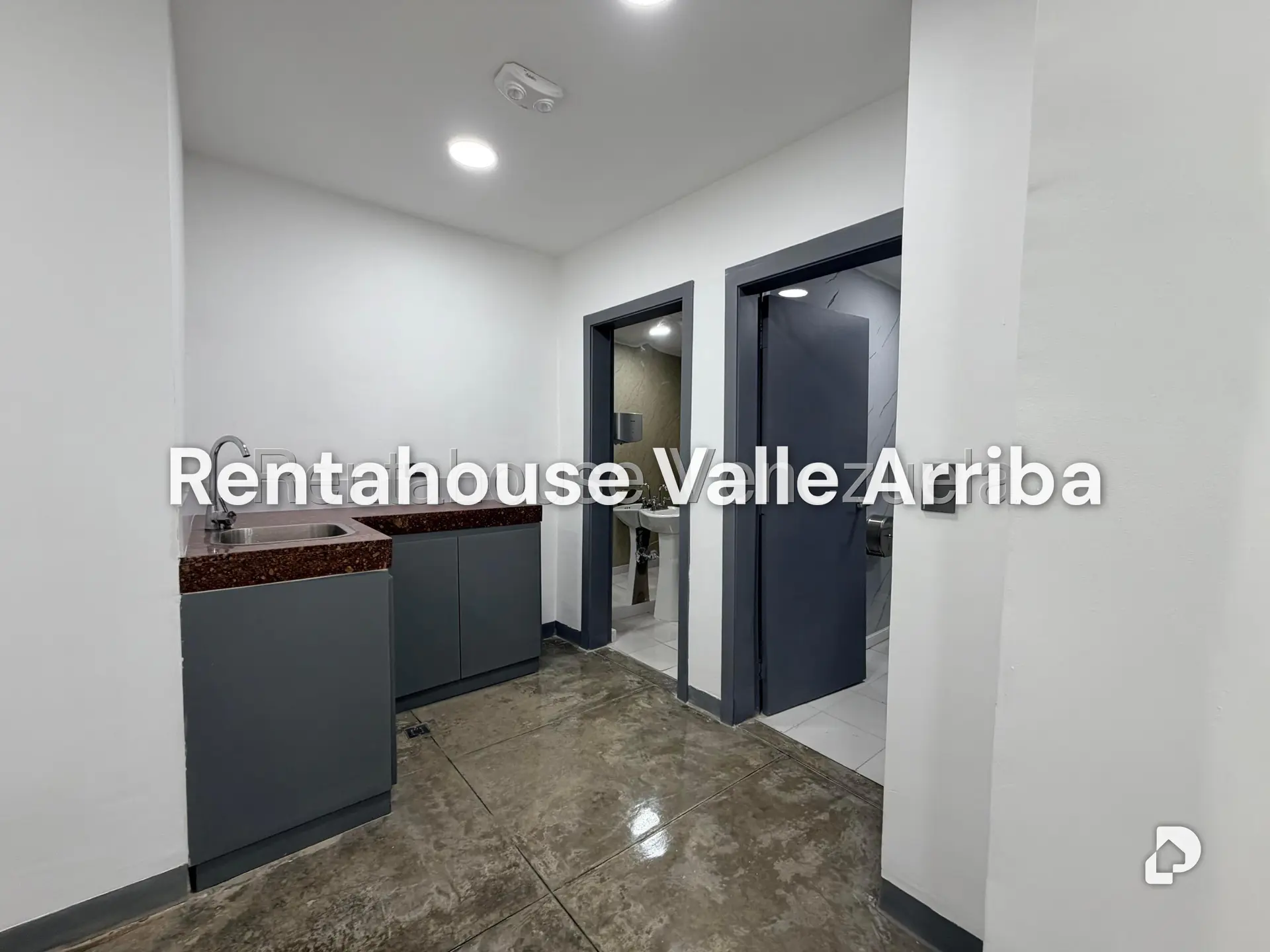 Casa en San Román, Caracas – 23