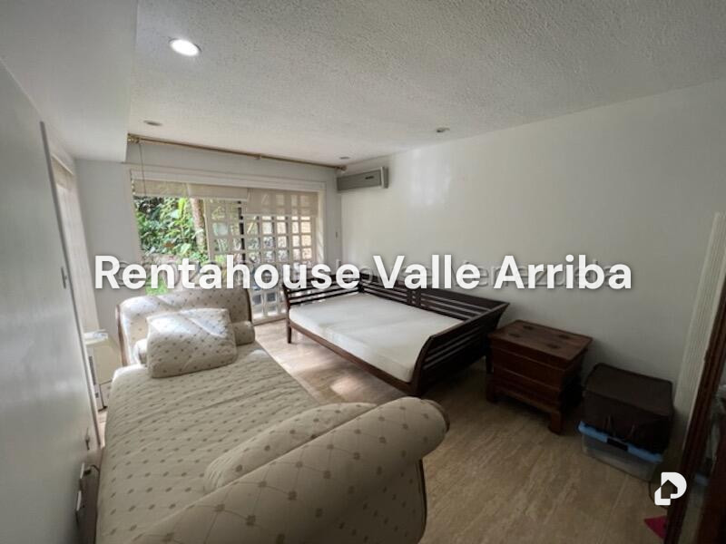 Casa en Alto Hatillo, Caracas – 28