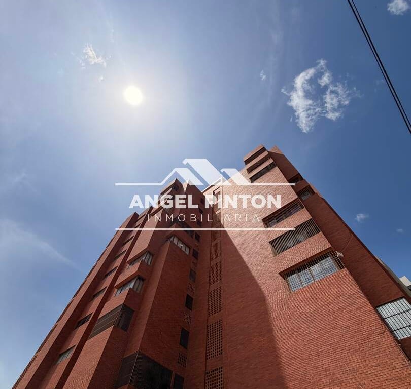 Apartment in Avenida Las Delicias, Maracaibo - 1