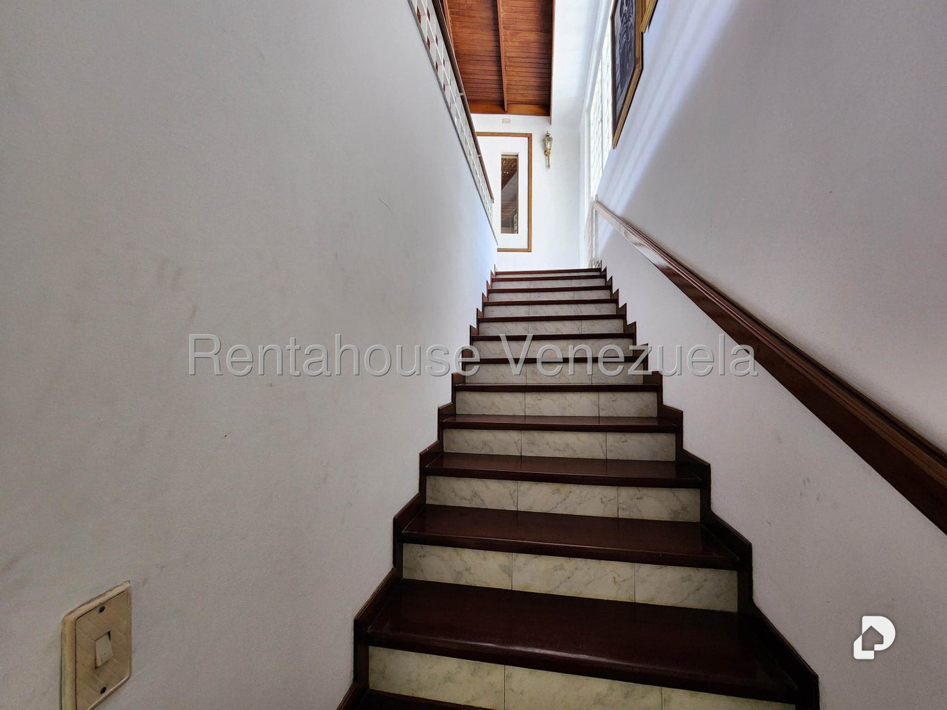 Casa en Colinas de Bello Monte, Caracas – 32