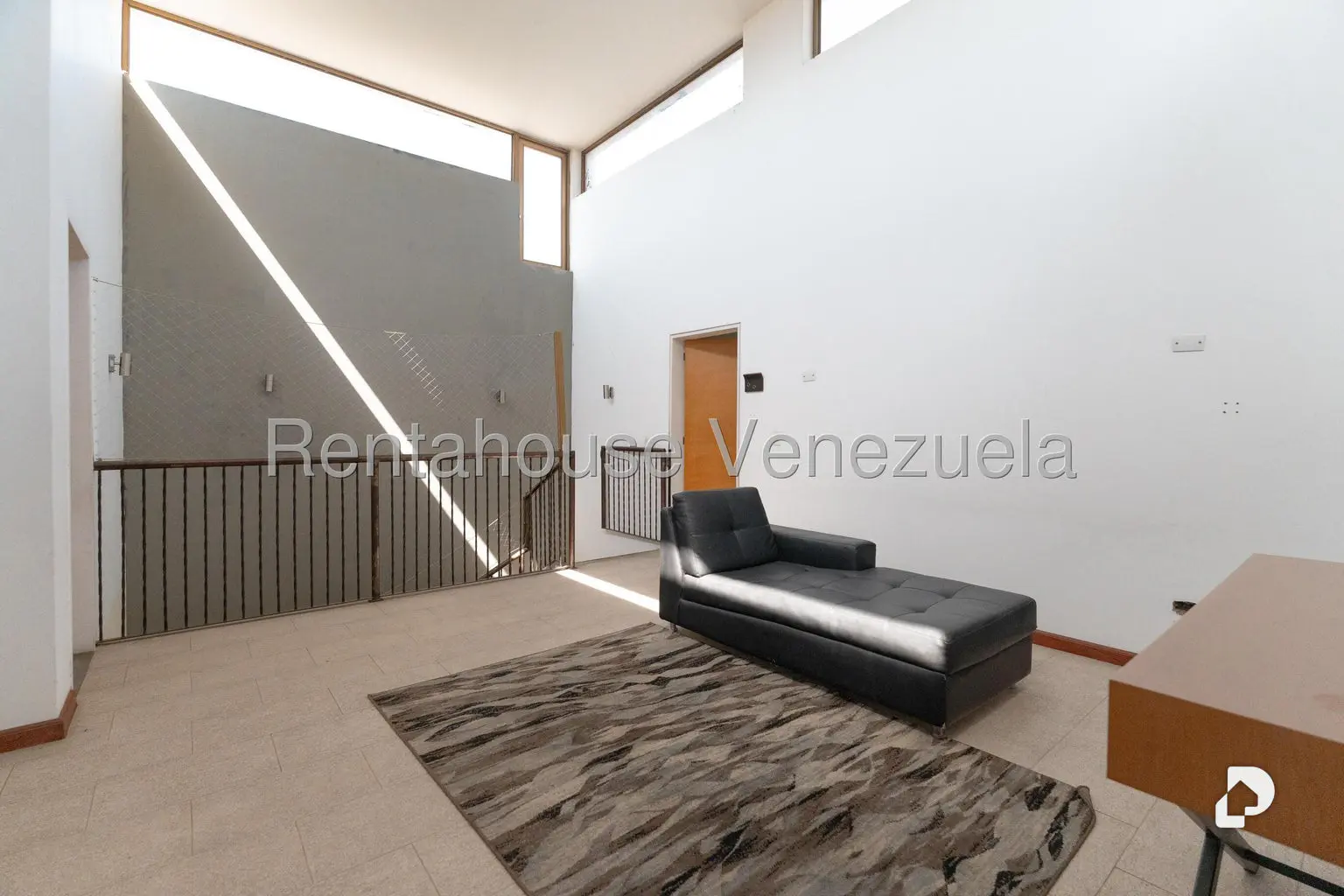 Casa en Miranda, Caracas – 26