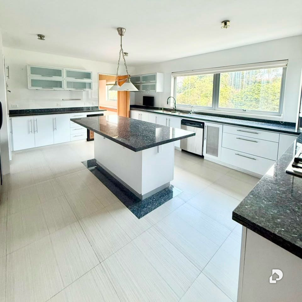 Apartamento en Oripoto, Caracas – 5