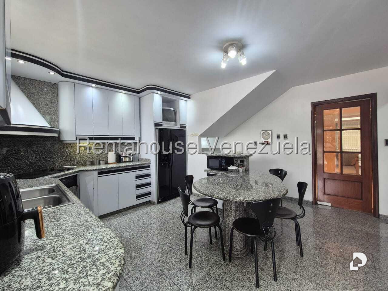 Casa en San Bernardino, Caracas – 18