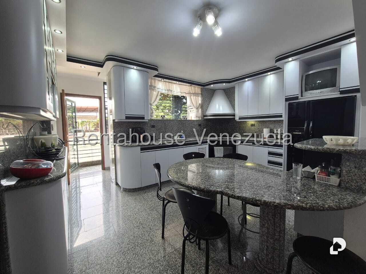 Casa en San Bernardino, Caracas – 17