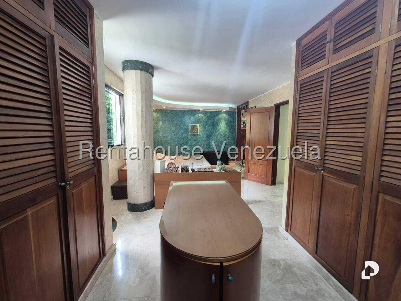 Casa en San Bernardino, Caracas – 30