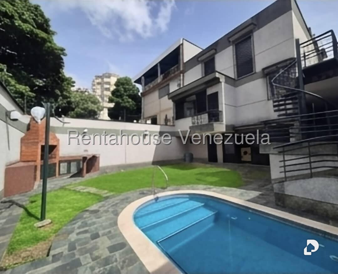 Casa en San Bernardino, Caracas – 2