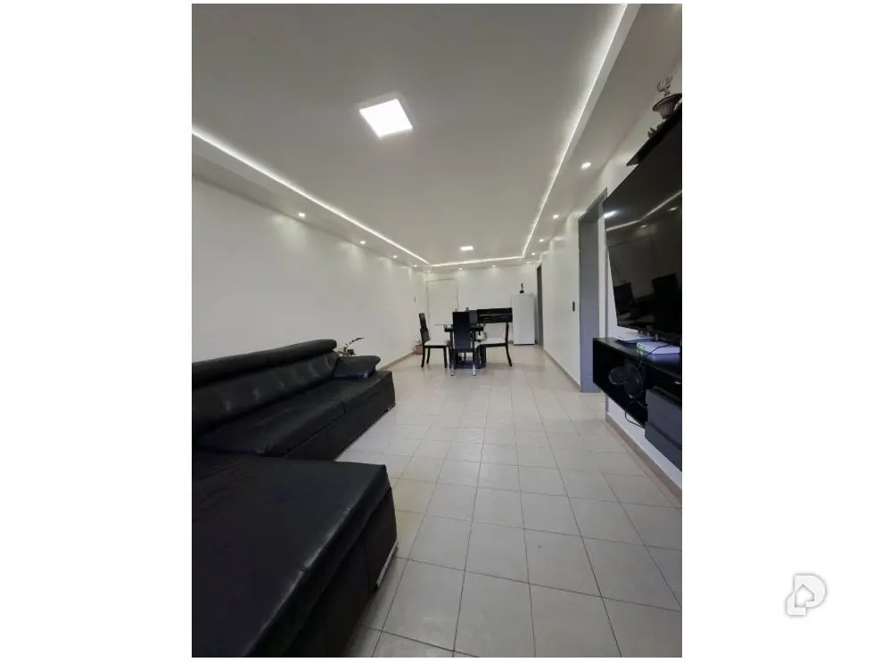 Apartamento en La Rosaleda, Altos Mirandinos – 5