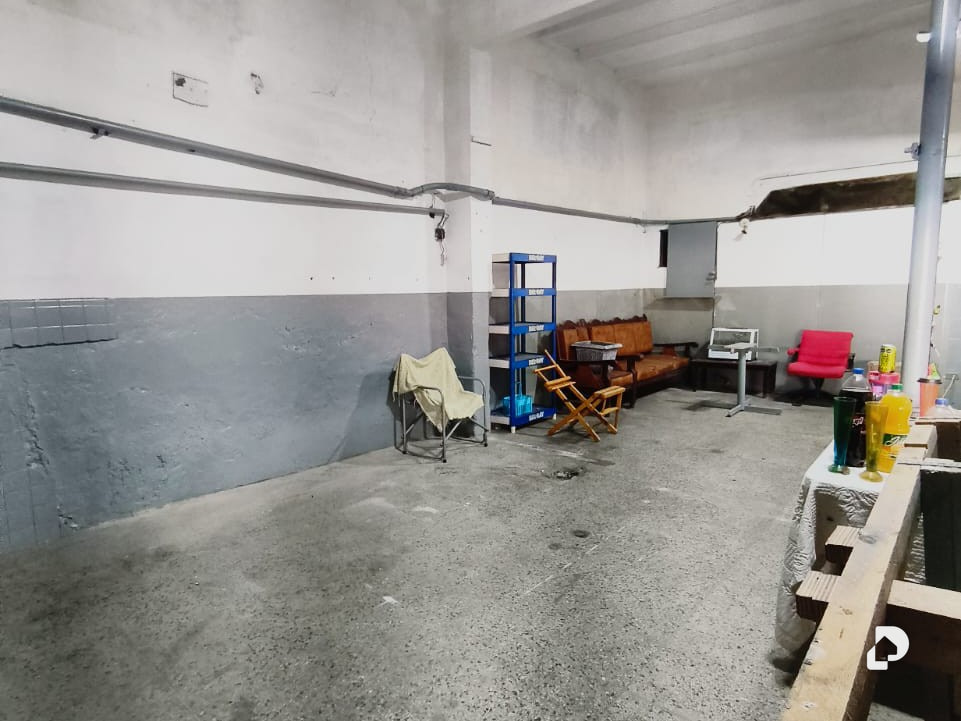 Local comercial en Av. Fuerzas Armadas, Caracas – 4