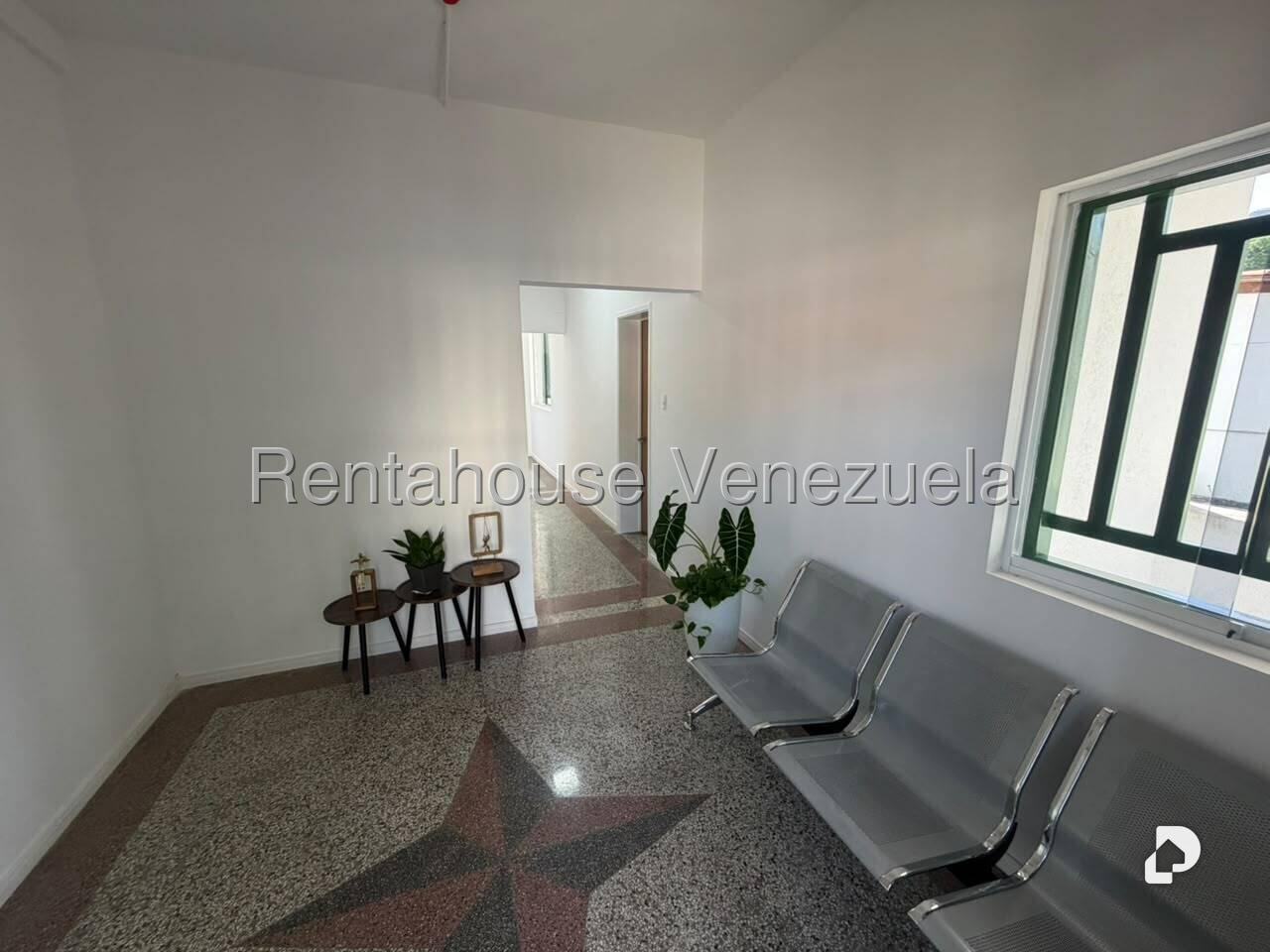 Local comercial en Santa Mónica, Caracas – 4