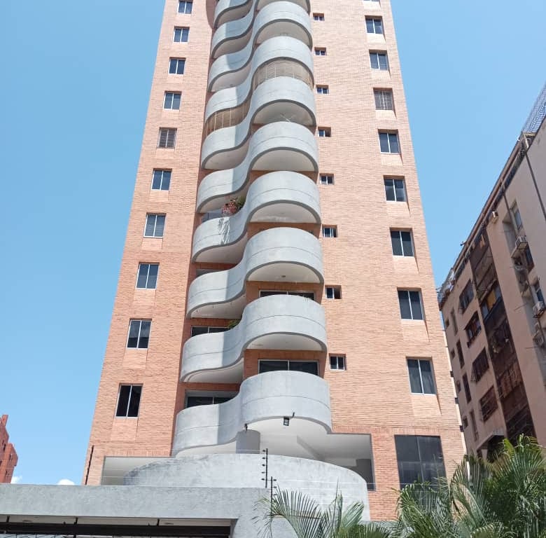 Apartamento en Sabana Larga, Valencia - 1