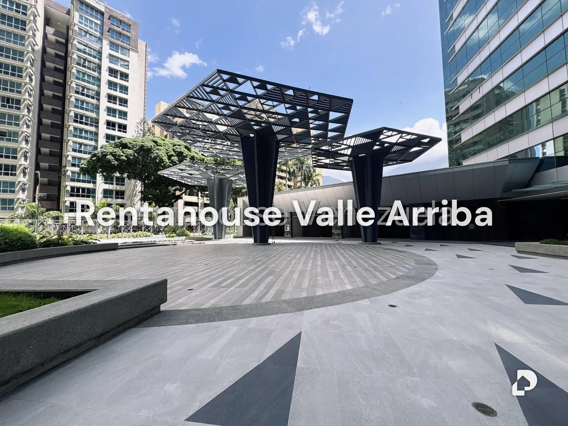 Local comercial en Campo Alegre, Caracas – 12