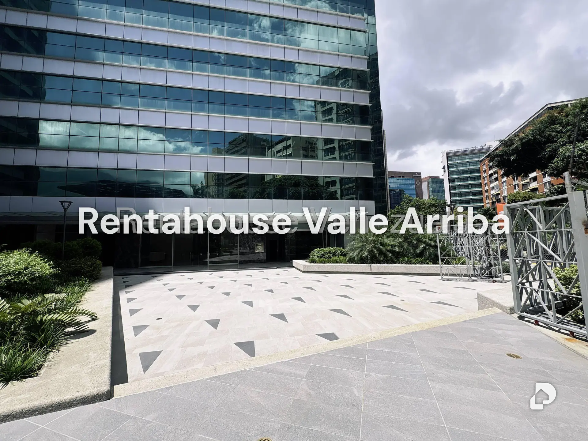 Local comercial en Campo Alegre, Caracas – 4