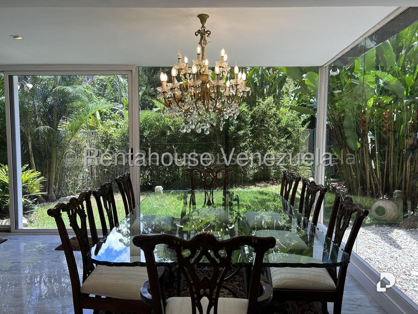 Apartamento en San Román, Caracas