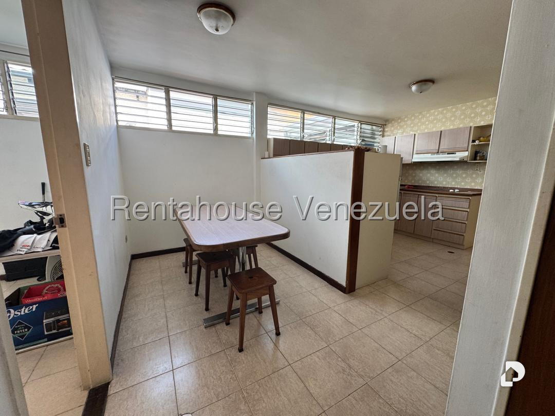 Casa en Alto Prado, Caracas – 18