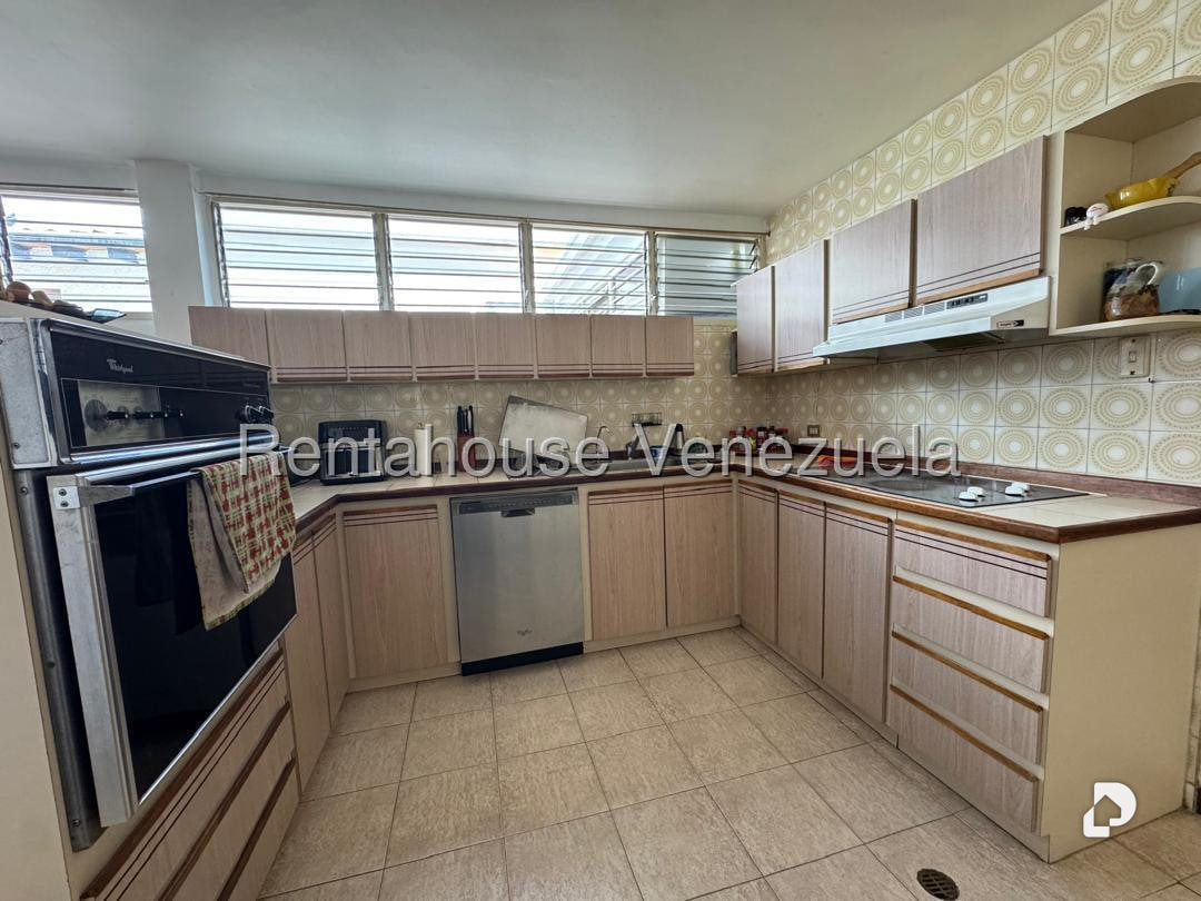 Casa en Alto Prado, Caracas – 15