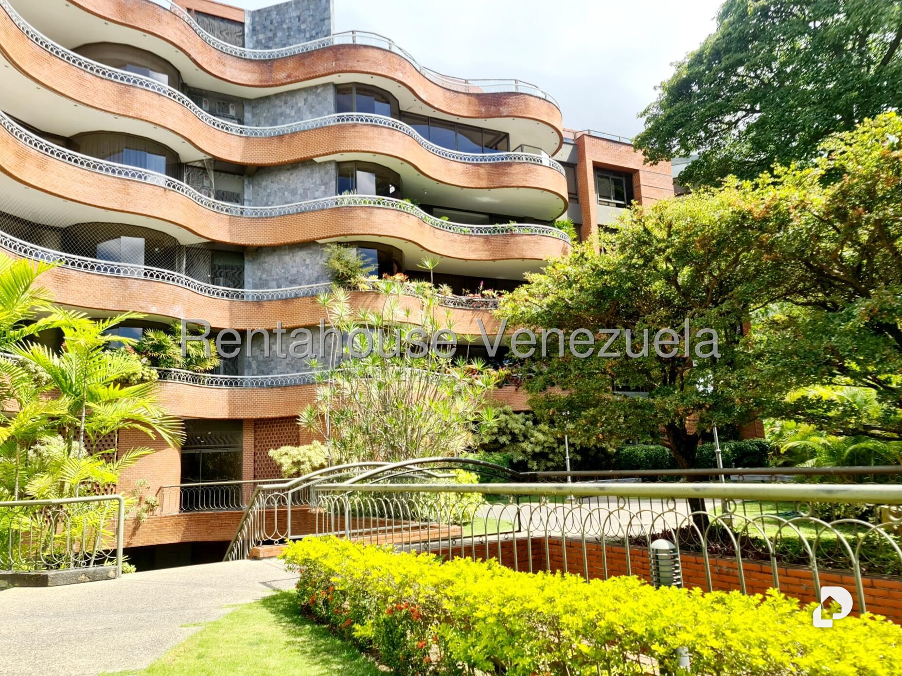 Apartamento en Altamira, Caracas – 1