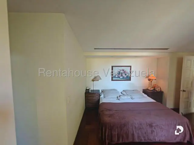 Casa en Alta Florida, Caracas – 11