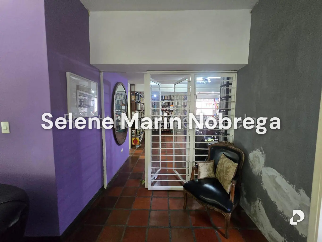 House in La Floresta, Caracas – 19
