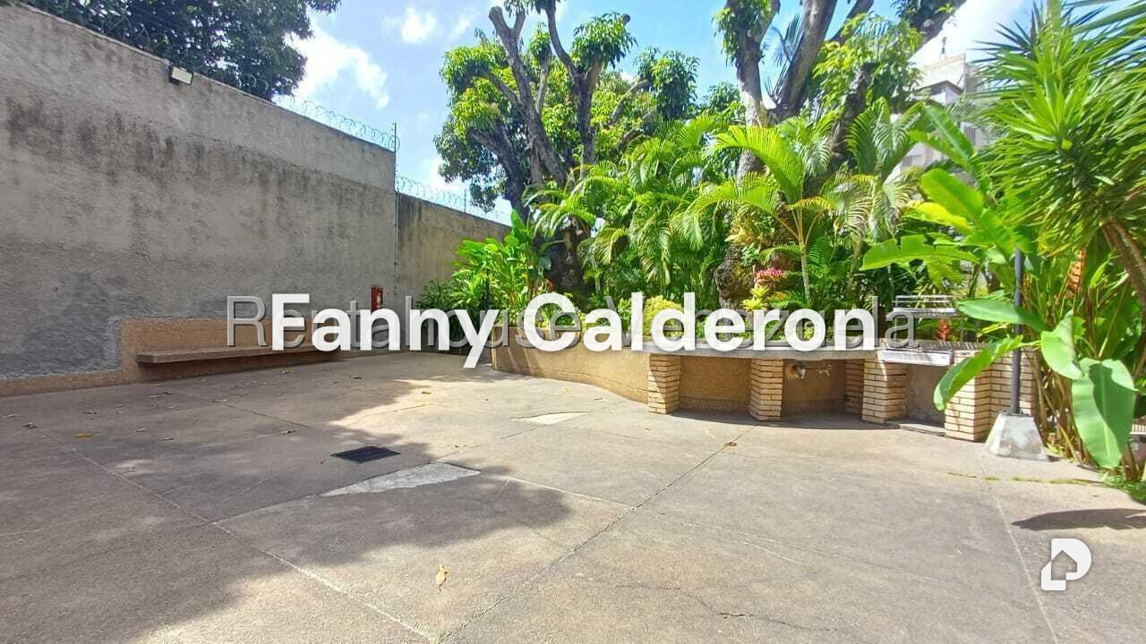 Apartamento en La Florida, Caracas – 26
