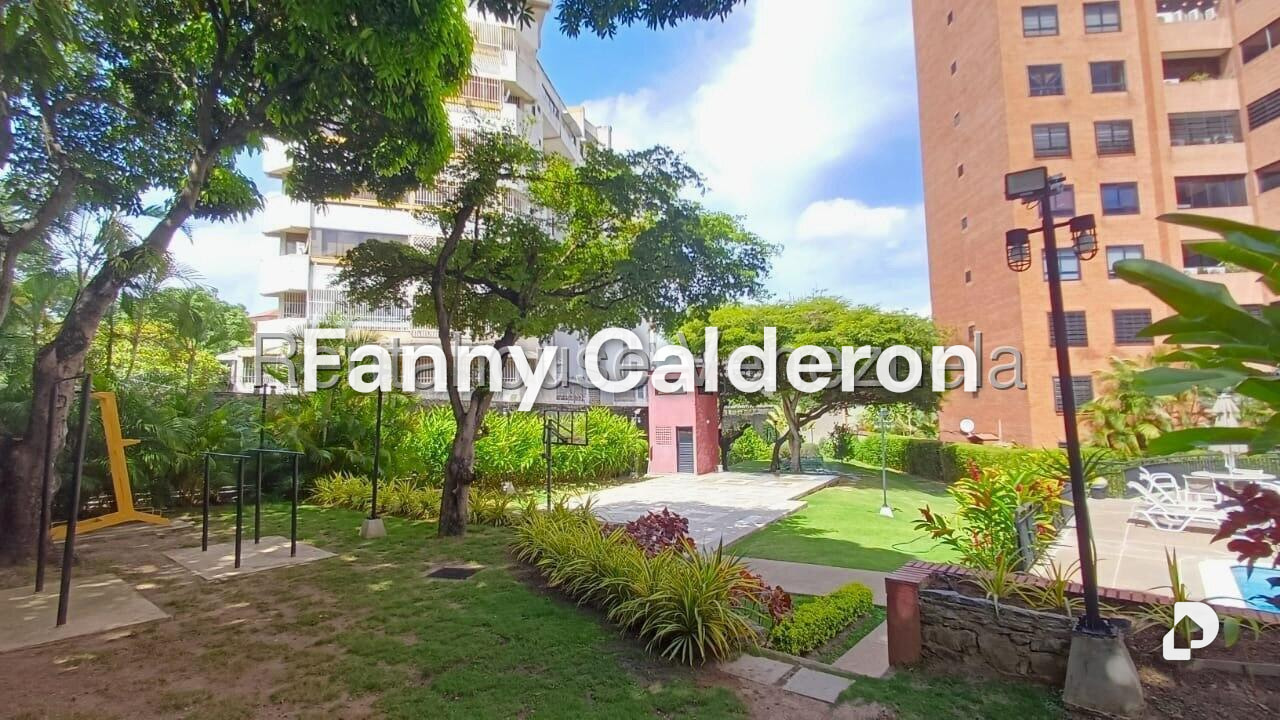 Apartamento en La Florida, Caracas – 29