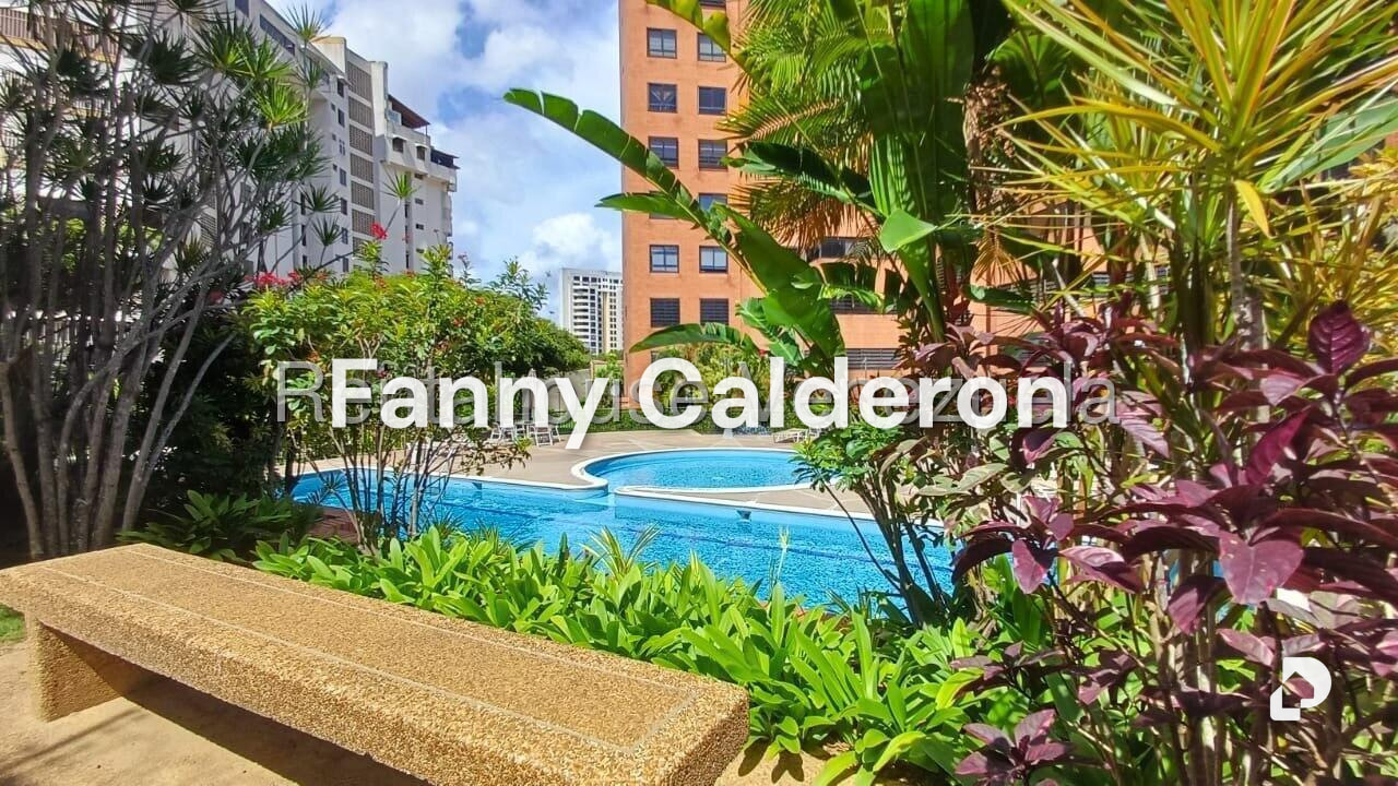 Apartamento en La Florida, Caracas – 30