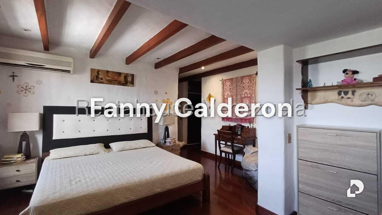 Apartamento en La Florida, Caracas – 19
