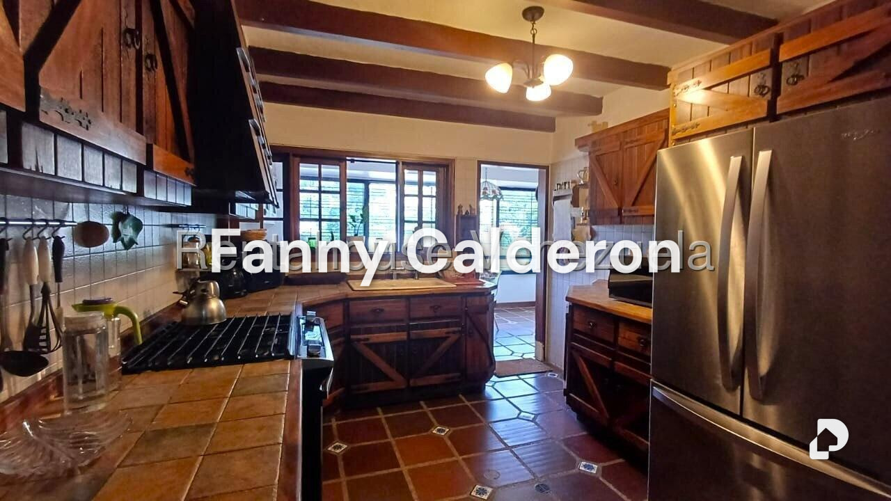 Apartamento en La Florida, Caracas – 15