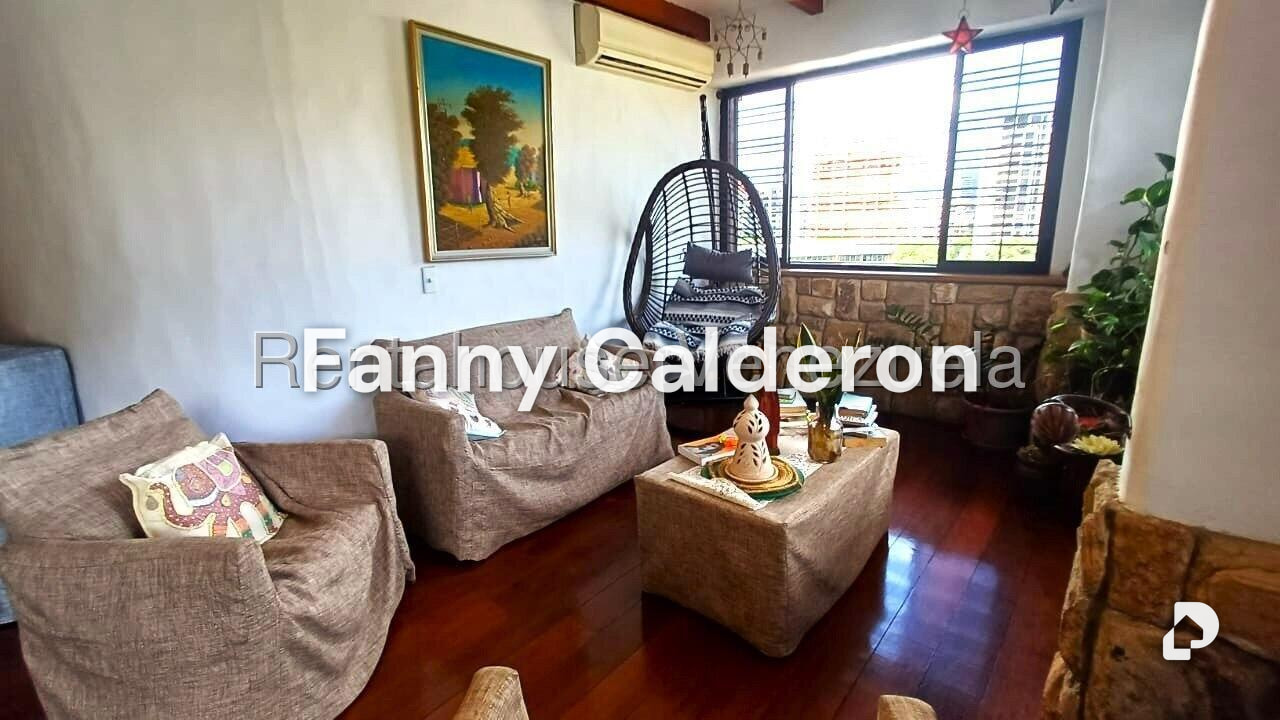Apartamento en La Florida, Caracas – 12
