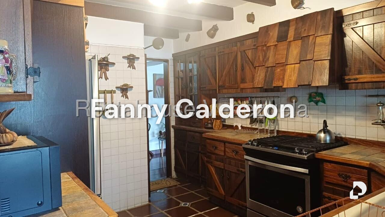 Apartamento en La Florida, Caracas – 16