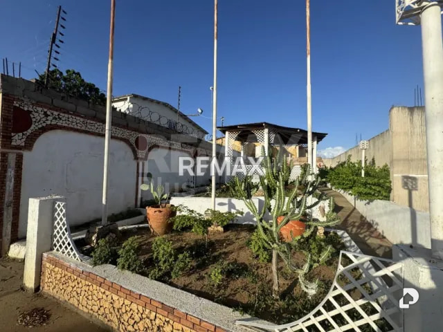 Townhouse en Sector Nueva Democracia, Maracaibo – 10