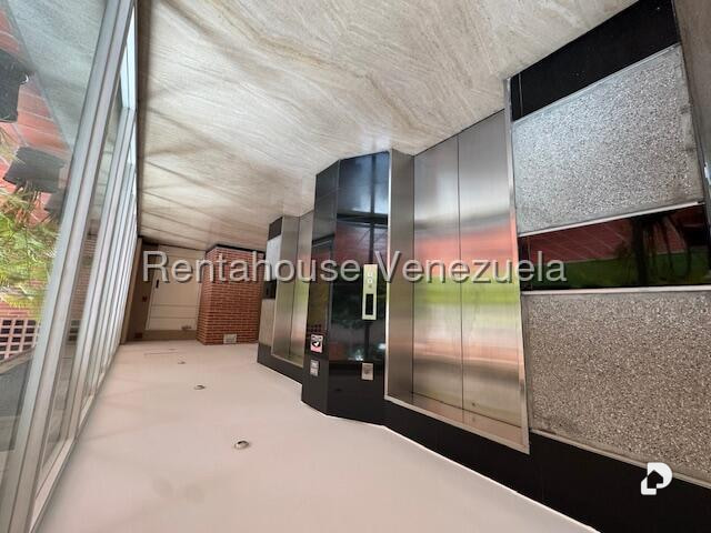 Apartamento en El Rosal, Caracas – 9