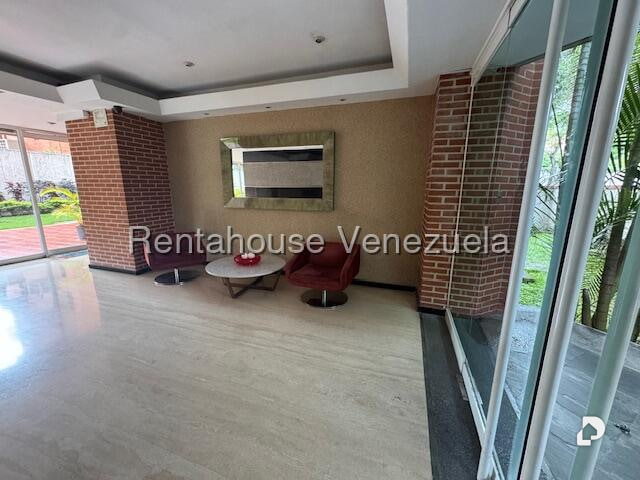 Apartamento en El Rosal, Caracas – 10