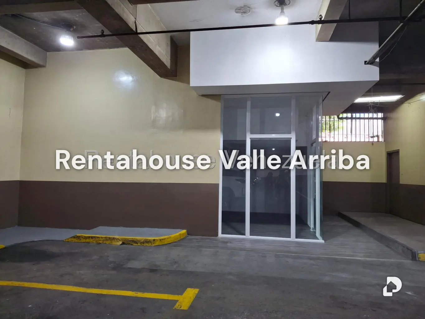 Local comercial en Chuao, Caracas – 2