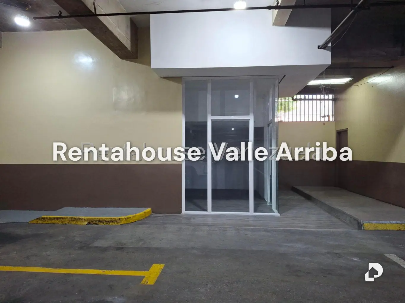Local comercial en Chuao, Caracas – 25