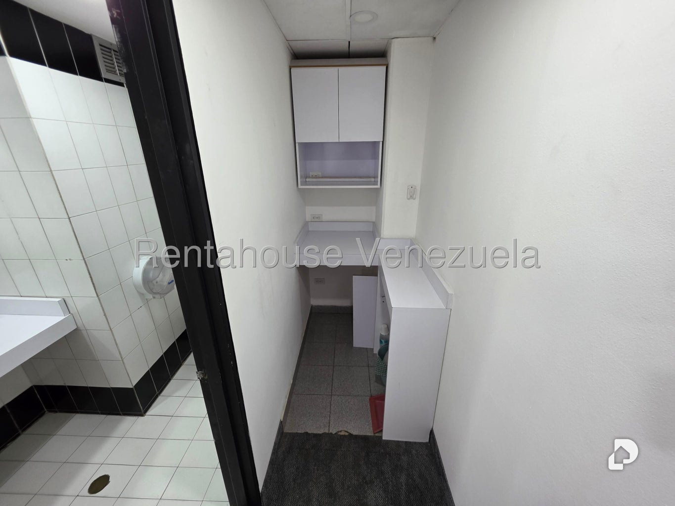 Office in Chacaito, Caracas – 18