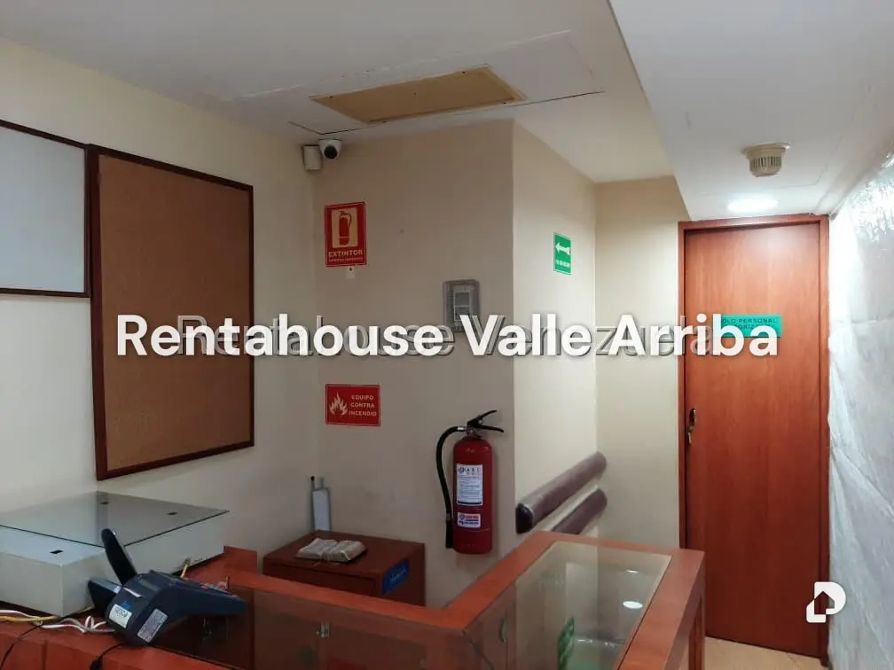 Local comercial en Los Palos Grandes, Caracas – 18